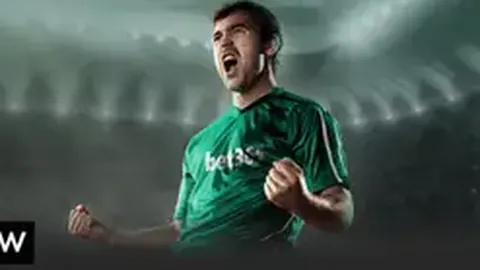 中超第21轮河北对阵深圳 0-1 卡尔德克点球建功 鲍亚雄扑救神勇